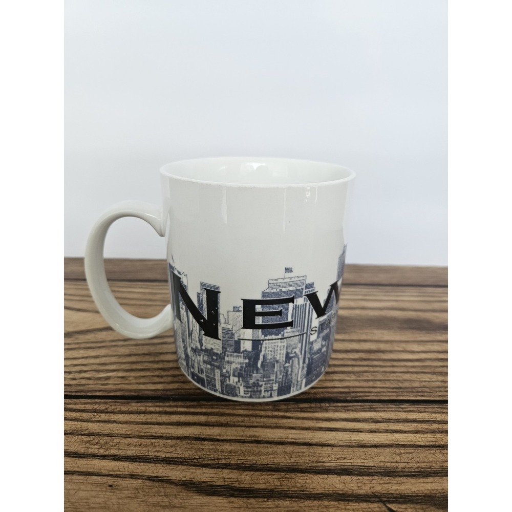 Vintage Starbucks New York Mug Skyline Series One Barista 2005 18oz‎
